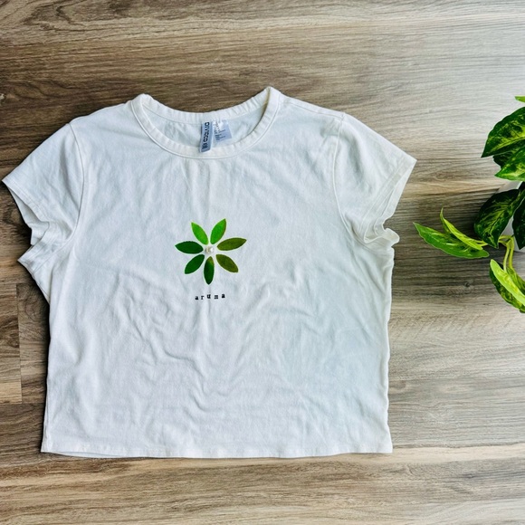 Divided H&M Hand Painted Green Leaf Design Graphic White Tee - Size M - Picture 5 of 5